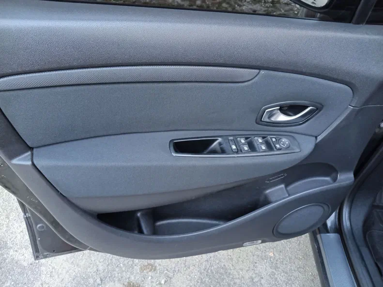 Renault Scenic 2010 - 8
