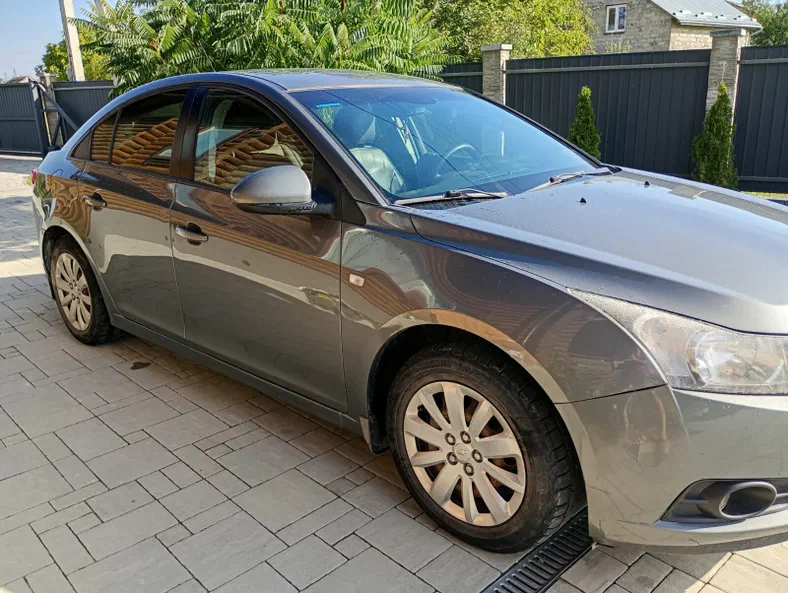 Chevrolet Cruze 2012 - 3