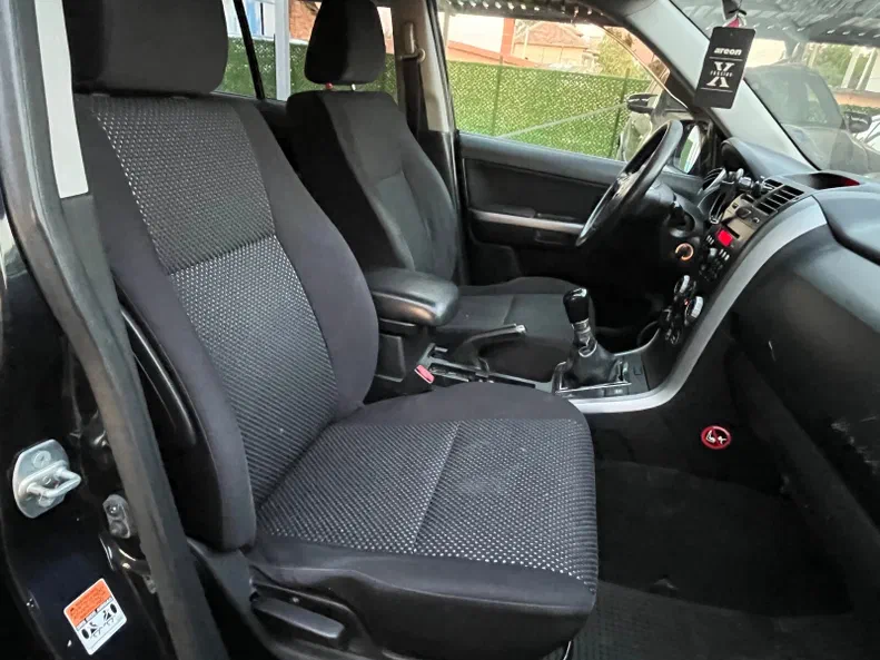 Suzuki Grand Vitara 2007 - 9