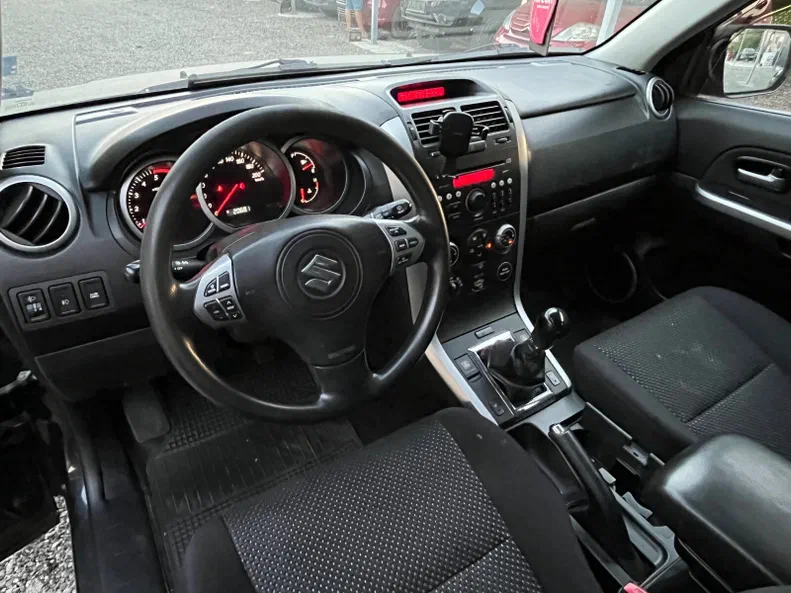 Suzuki Grand Vitara 2007 - 8