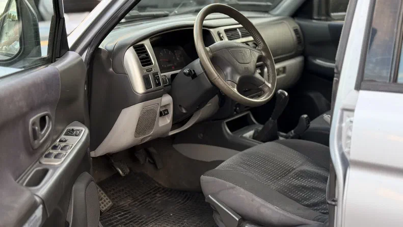 Mitsubishi Pajero 2007 - 8