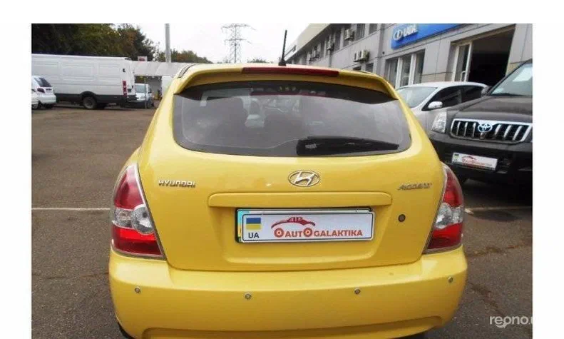 Hyundai Accent 2008 - 9