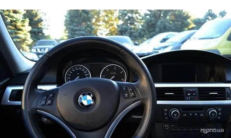 BMW 3 серія 2010 - 7