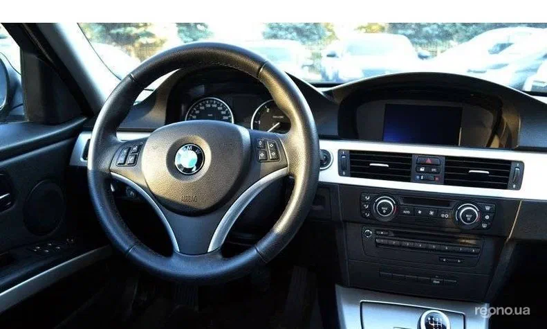 BMW 3 серія 2010 - 5