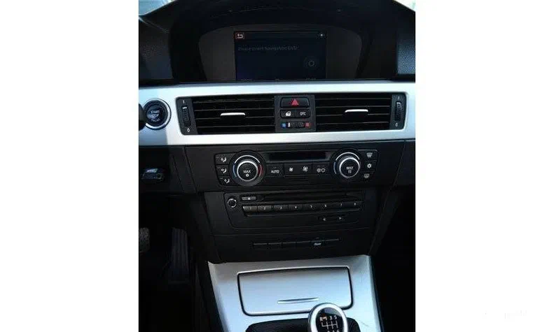 BMW 3 серія 2010 - 21