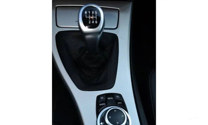 BMW 3 серія 2010 - 19