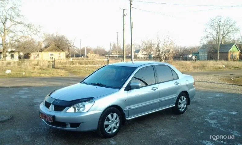 Mitsubishi Grandis 2006 - 1