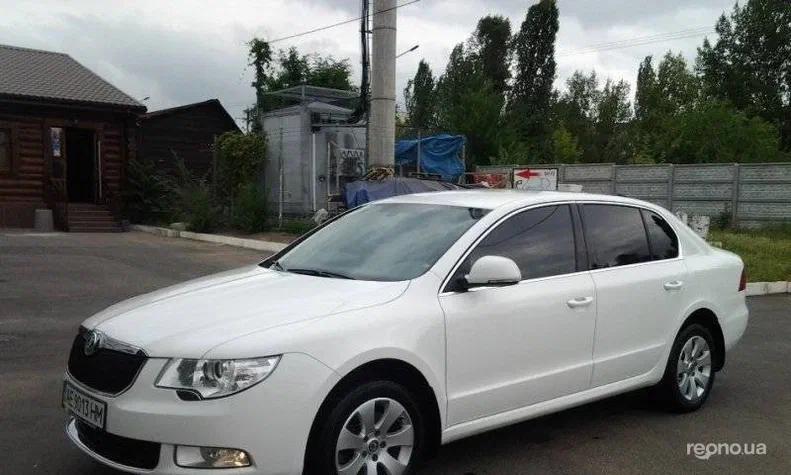 Skoda Superb 2011 - 0
