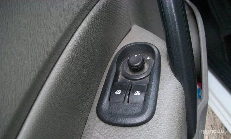 Renault Kangoo 2010 - 4