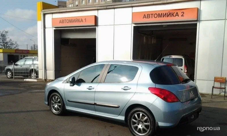 Peugeot 308 2012 - 1