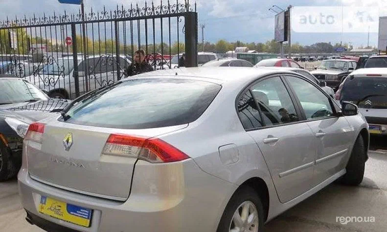 Renault Laguna 2008 - 3