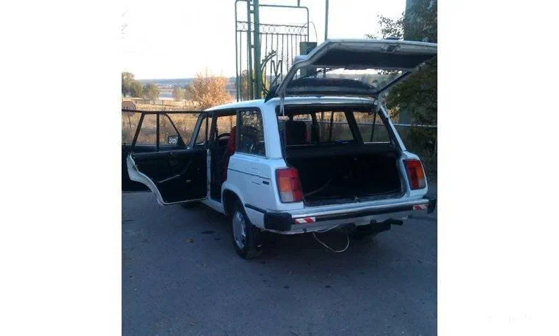 Lada (ВАЗ) 2104 1990 - 17
