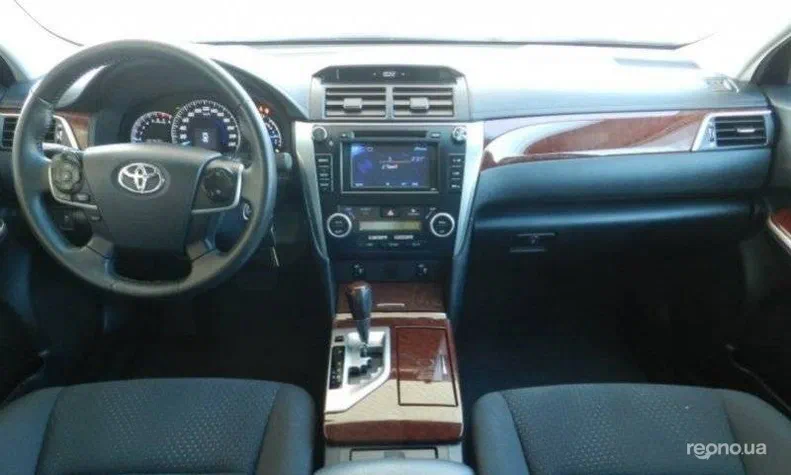 Toyota Camry 2015 - 11