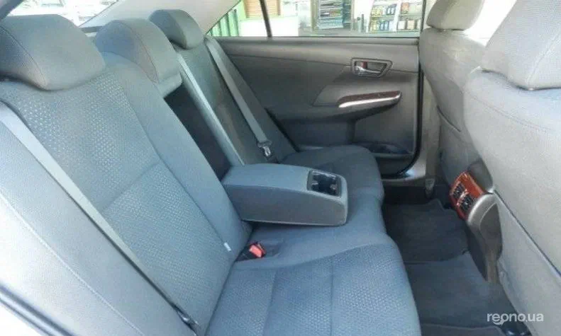 Toyota Camry 2015 - 9