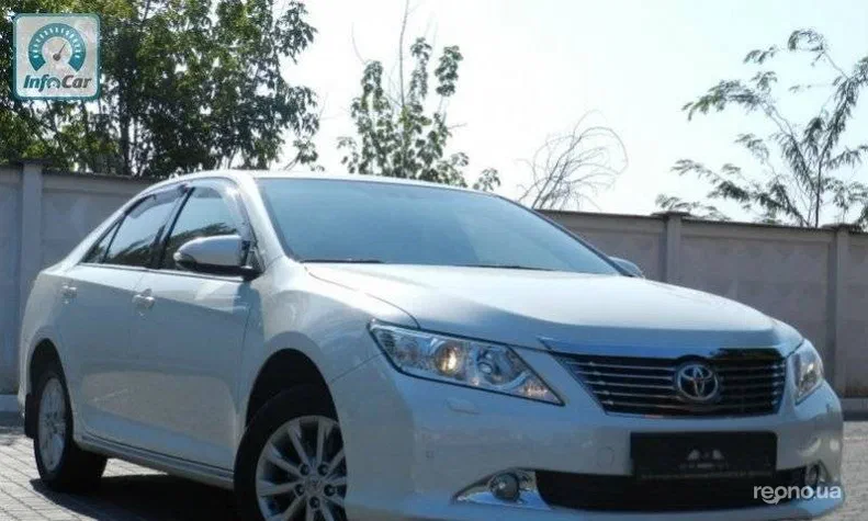 Toyota Camry 2015 - 0