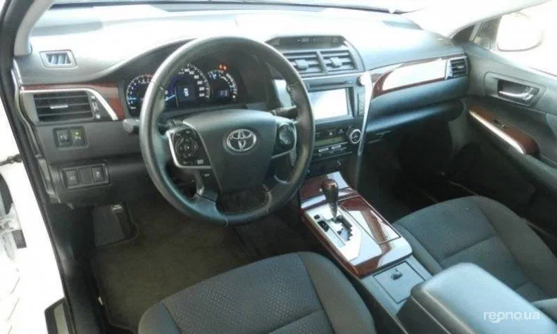 Toyota Camry 2015 - 7
