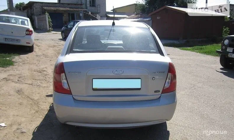 Hyundai Accent 2007 - 19