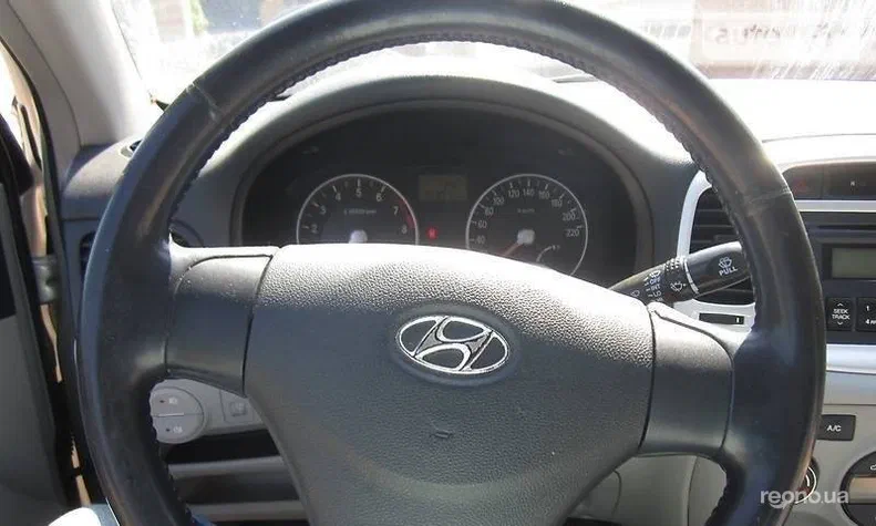 Hyundai Accent 2007 - 13