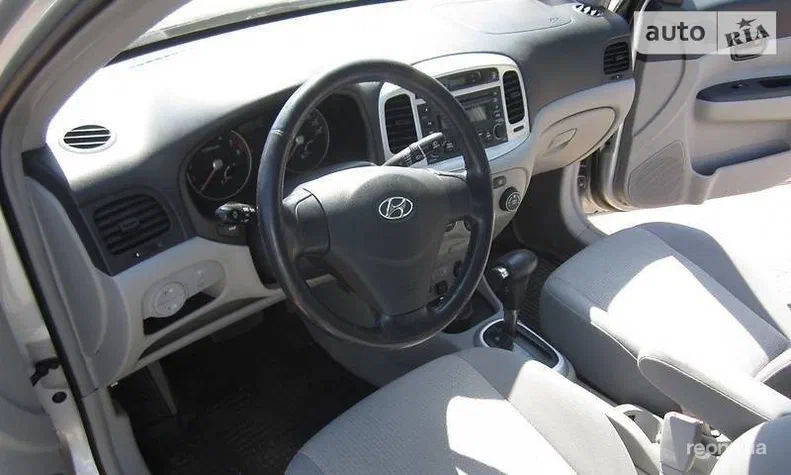 Hyundai Accent 2007 - 1