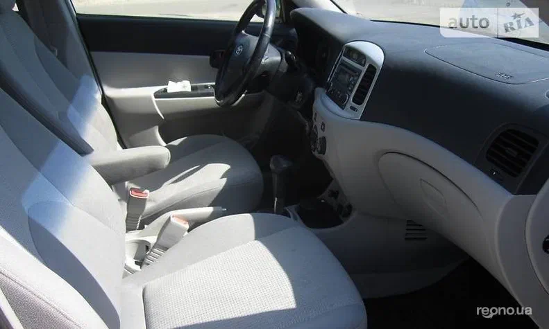Hyundai Accent 2007 - 4