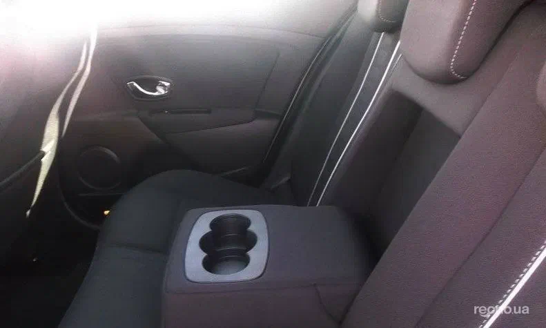 Renault Megane 2012 - 21