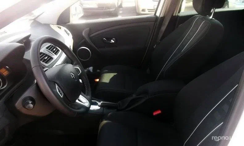 Renault Megane 2012 - 17