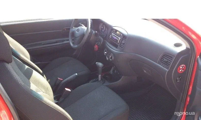 Hyundai Accent 2009 - 1
