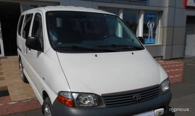 Toyota Hiace 2005