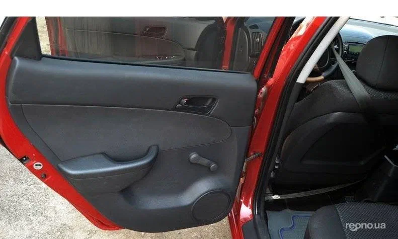 Hyundai i30 2010 - 8