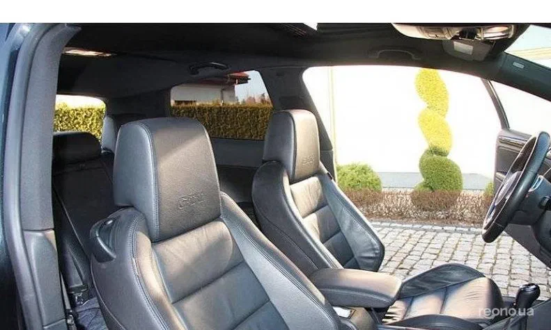 Volkswagen Golf 2010 - 3