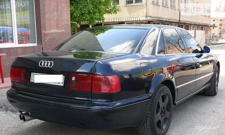 Audi A8 1997 - 6