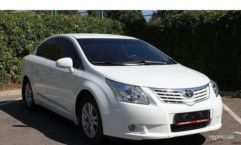 Toyota Avensis 2011 - 1