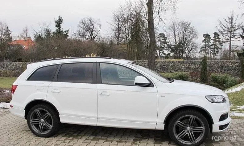 Audi Q7 2010 - 1