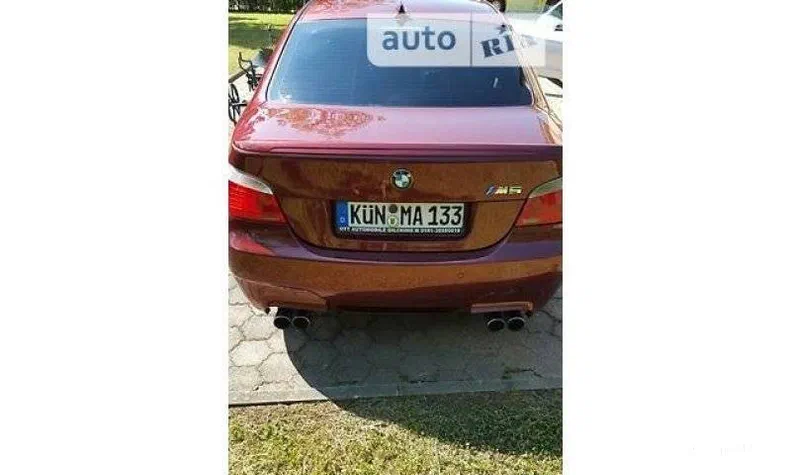 BMW M5 2006 - 2