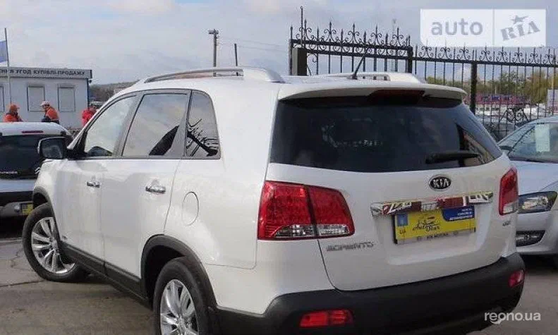 Kia Sorento 2012 - 4