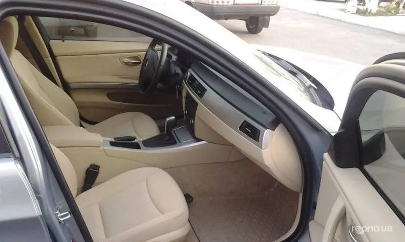 BMW 320 2007 - 4
