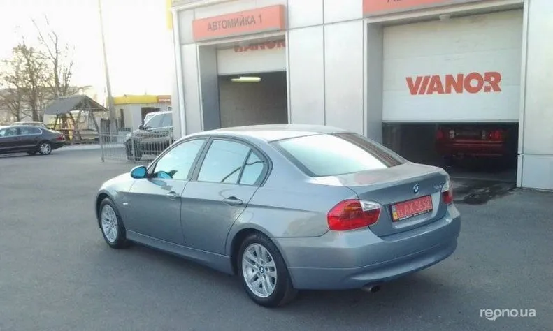 BMW 320 2007 - 1