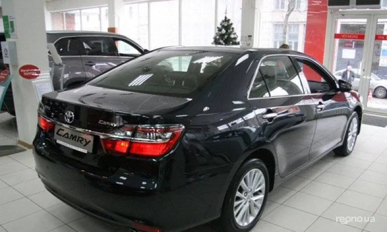 Toyota Camry 2016 - 5