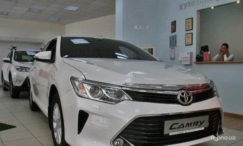 Toyota Camry 2016 - 6