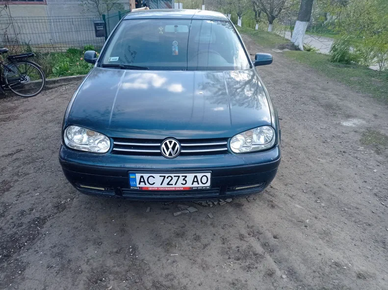 Volkswagen Golf 2003