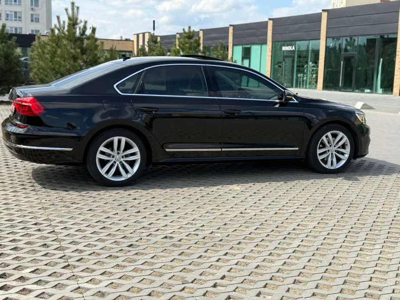 Volkswagen Passat 2016 - 11