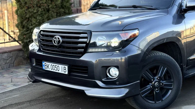 Toyota Land Cruiser 2012