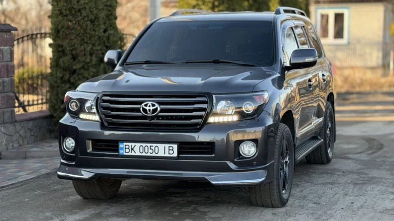 Toyota Land Cruiser 2012