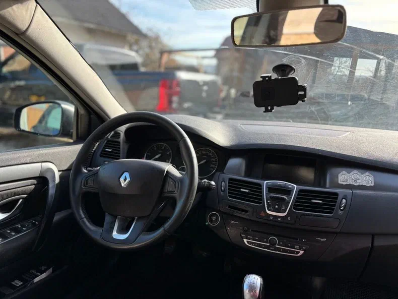 Renault Laguna 2008 - 5