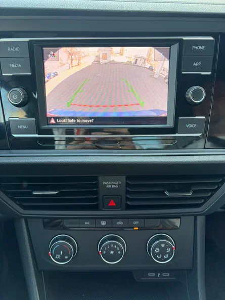 Volkswagen Jetta 2023 - 18