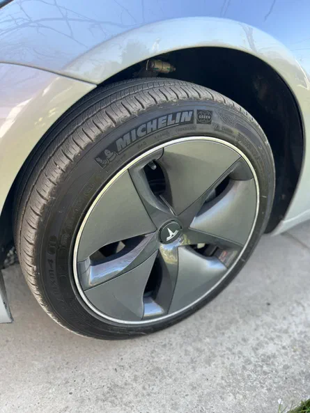 Tesla Model 3 2018 - 11