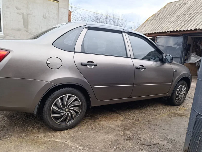 Lada (ВАЗ) Granta 2014