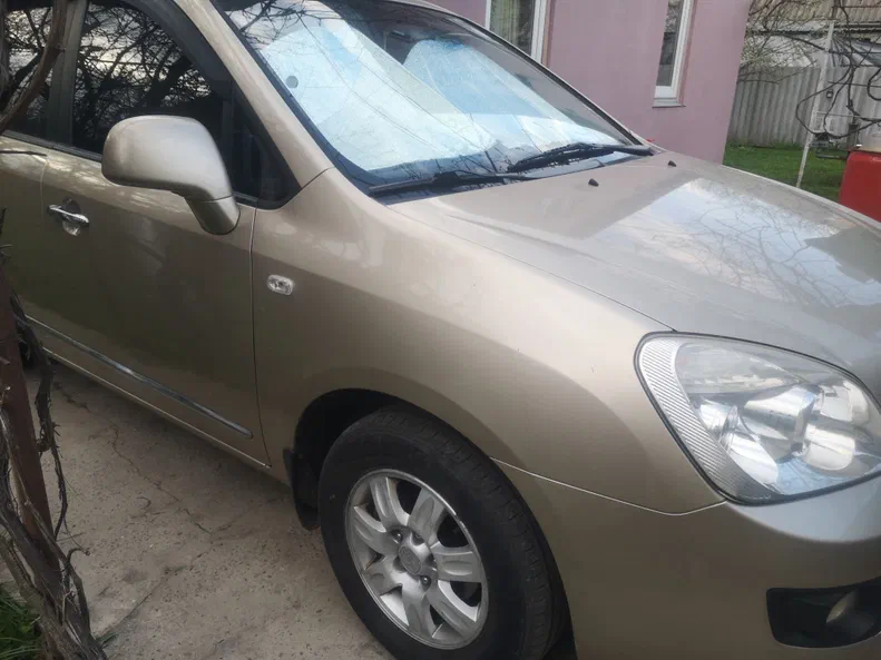 Kia Carens 2008