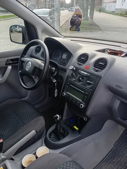 Volkswagen Caddy 2005 - 6