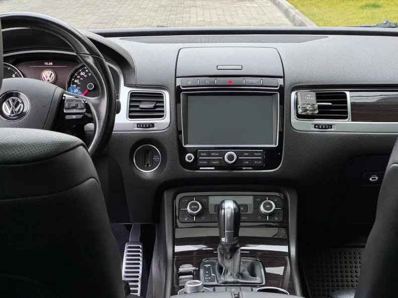 Volkswagen Touareg 2015 - 5